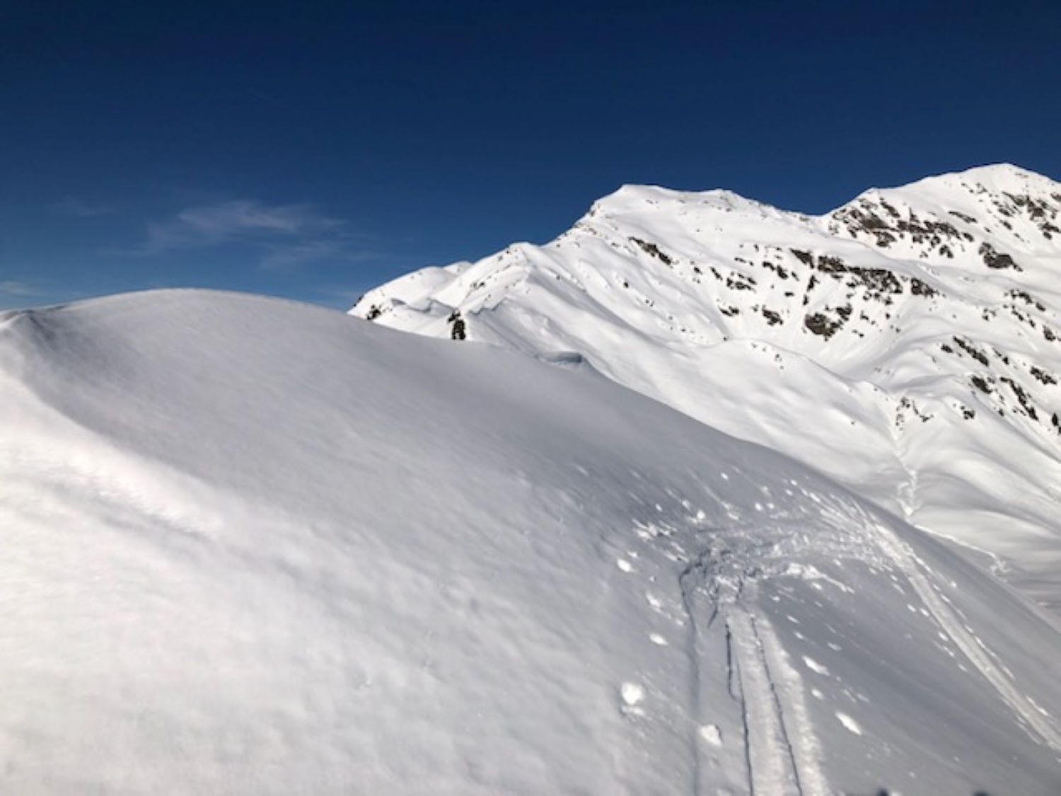 Vue du sommet du char de la Turche, le petit et le grand Arc