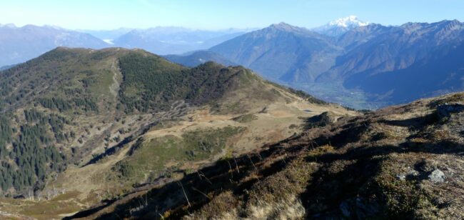 Club alpin ouest lyonnay-Randonnées pédestres-Hurtières- au sommet de Chapotet-vue sur col d’arbaretan-lac des grenouilles-3 mollards et grand Chat-novembre 2024