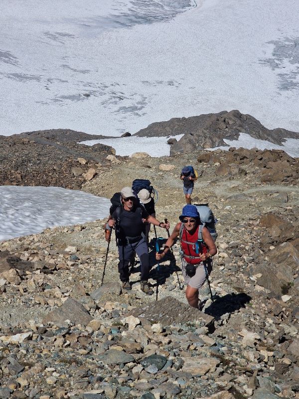 Randonnée pédestre - séjour itinérant vers le Grand Paradis-club alpin ouest lyonnais-montée au col Bassac-juillet 2026
