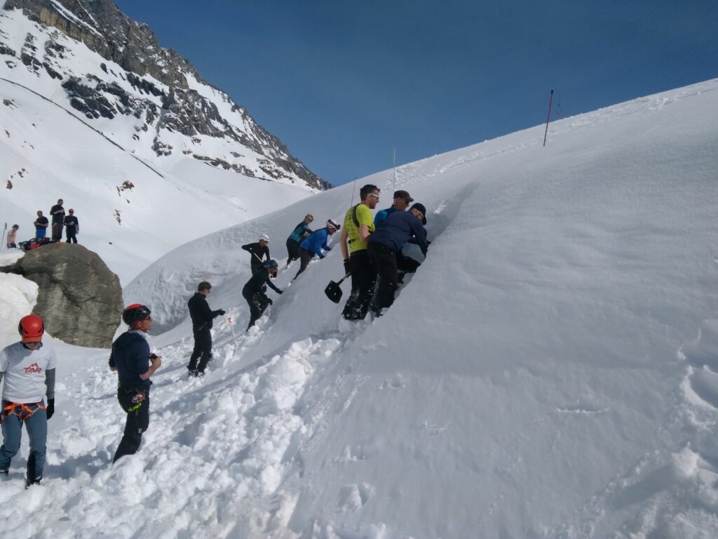 CAF Ouest Lyonnais-Ski de randonnée en Vanoise-exercice