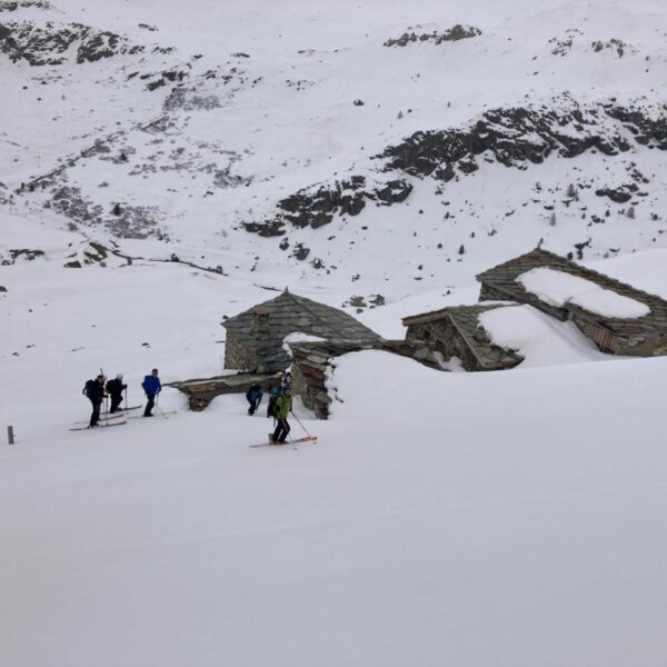 CAF Ouest Lyonnais-Ski de randonnée en Vanoise-Hameau de La Para