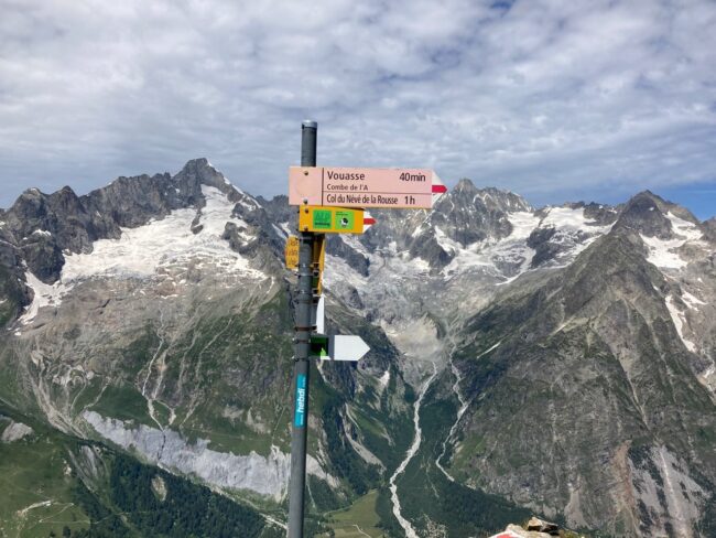 Rando-Tour saint bernard-juillet 2023-02-sommet_Basset-Club Alpin Ouest Lyonnais