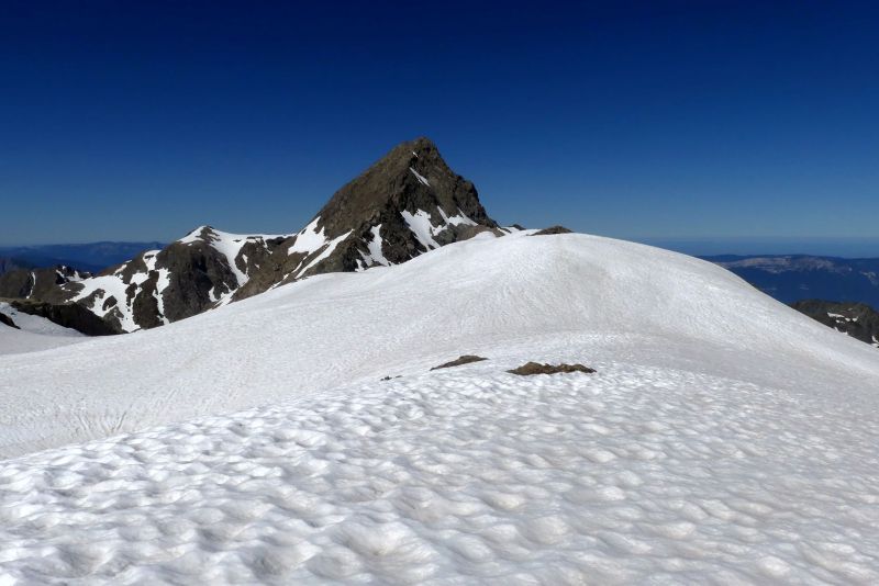 Randonnée pédestre - Belledonne-Le Grand Doménon-club alpin ouest lyonnais-juin 2026
