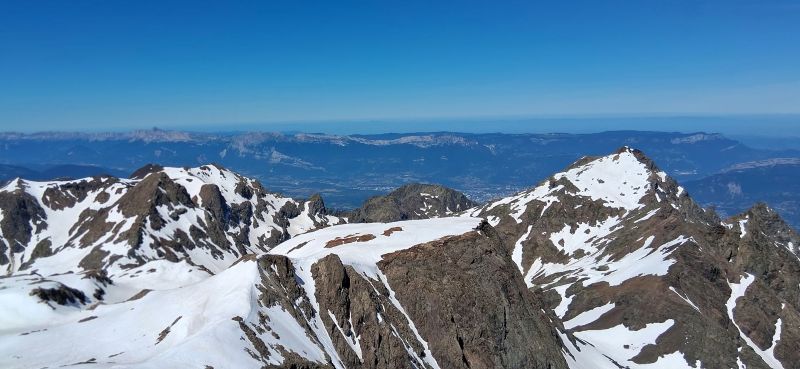Randonnée pédestre - Belledonne- Panorama au sommet- Rochers Rouge et Grande Lance de Domène-Club alpin Ouest Lyonnais-Juin 2026
