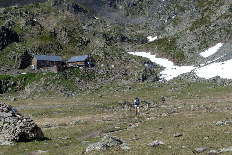 Randonnée pédestre - Belledonne-arrivée au refuge de La Pra-club alpin ouest lyonnais-juin 2026