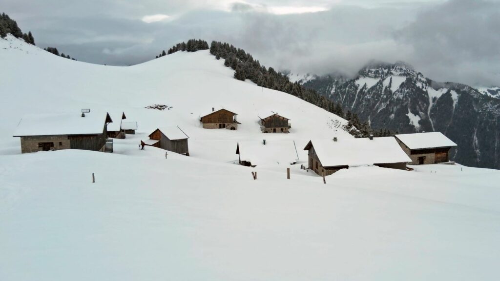 Raquette Glières-Chalets des Auges- Janvier 2026-Club Alpin Ouest Lyonnais